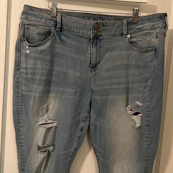 American Eagle Jeans! - Picture 3 of 9